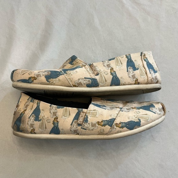 TOMS x DISNEY Pink Princess Sleeping Beauty Printed Canvas Shoes, Women’s Size 9 - Picture 1 of 8
